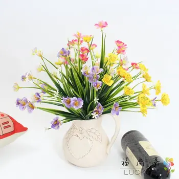 1 BUC Frumos Plastice Artificiale Iarbă, cu Flori Mici, decor Acasă Cadou 4 Culori Disponibile F461